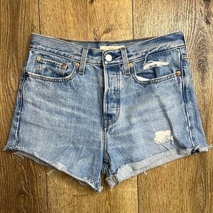 Levi’s Wedgie Denim Shorts Size 27